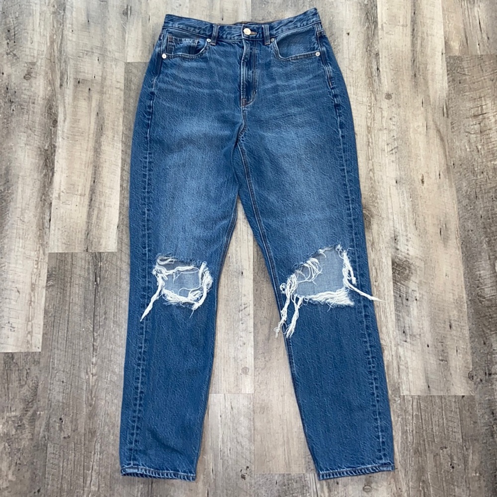 Dark wash, mom jean, good quality